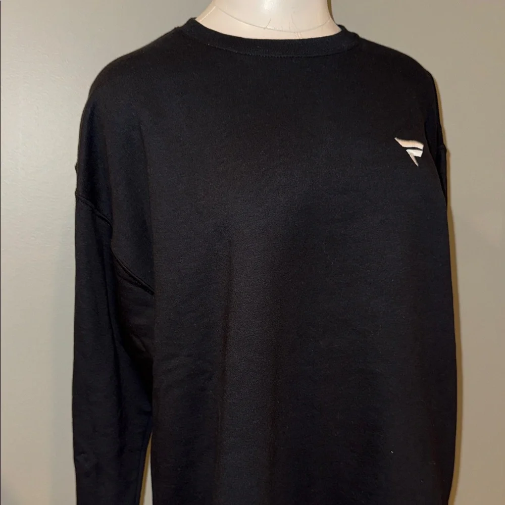 NWOT Unisex Fanatics Black Crewneck Sweatshirt
